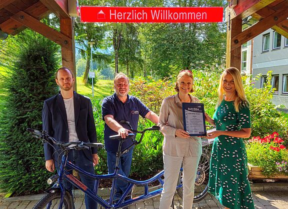 Bett + Bike Zertifikatsübergabe AURA-HOTEL