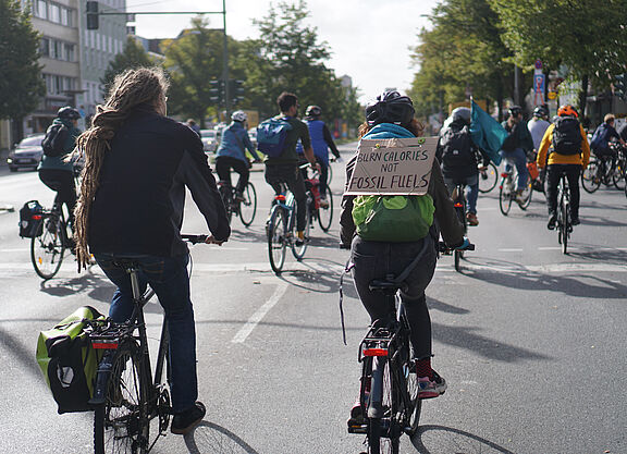 Radfahrende für mehr Klimaschutz Radfahrende für mehr Klimaschutz