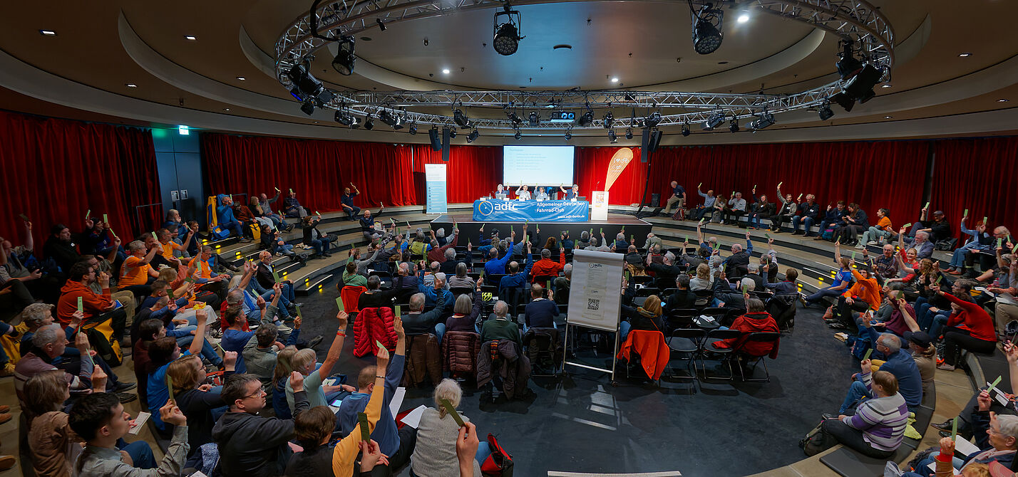 Blick auf die Mitgliederversammlung 2025 Blick auf die Mitgliederversammlung 2025
