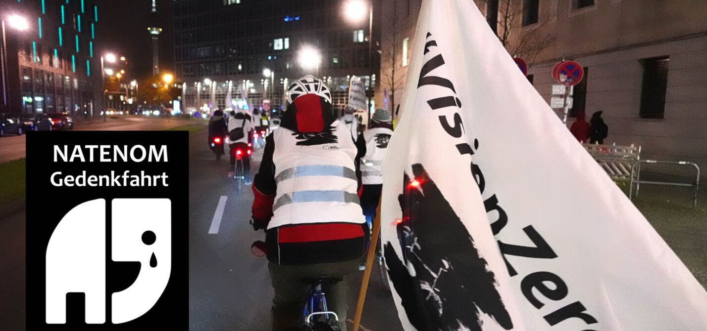 Radfahrende Mahnwache, Visionzero Fahrraddemo in Berlin mit Natenom Logo links unten