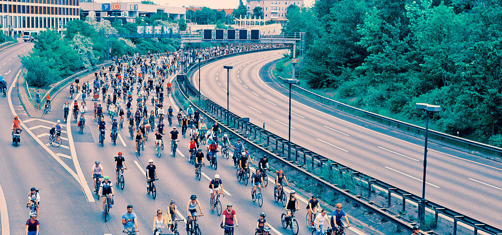 ADFC-Sternfahrt Radfahrende auf ADFC-Sternfahrt