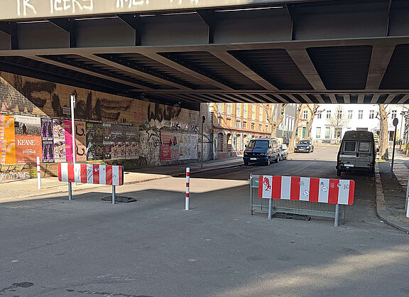 Der Poller in der Stadthausstraße Der Poller in der Stadthausstraße