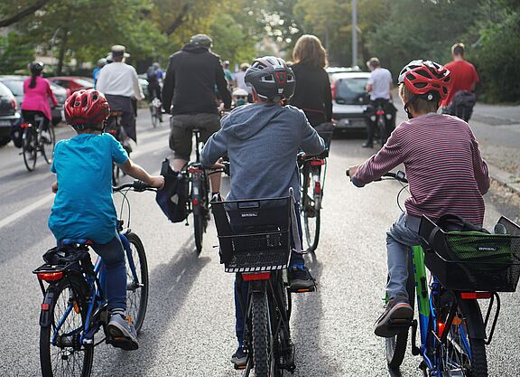 Kinder auf Fahrraddemo Kinder auf Fahrraddemo